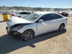 Hyundai Sonata SE 2.4L 4 2016