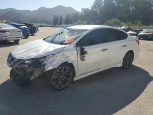 Nissan Sentra SR TURBO 1.6L 4 2018