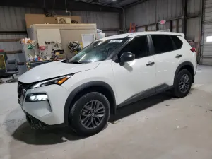 Nissan Rogue S 2.5L 4 2021