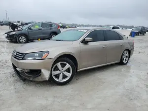 Volkswagen Passat 1.8L 4 2015