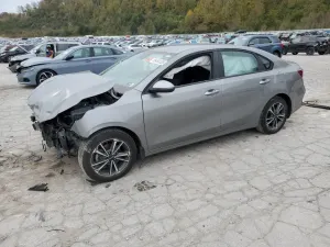 Kia Cerato / Forte / K3 LX 2 L 4 2023
