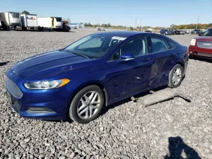 Ford Fusion SE 2.5L 4 2013