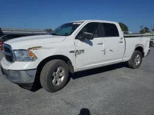 RAM 1500 SLT 5.7L 8 2021