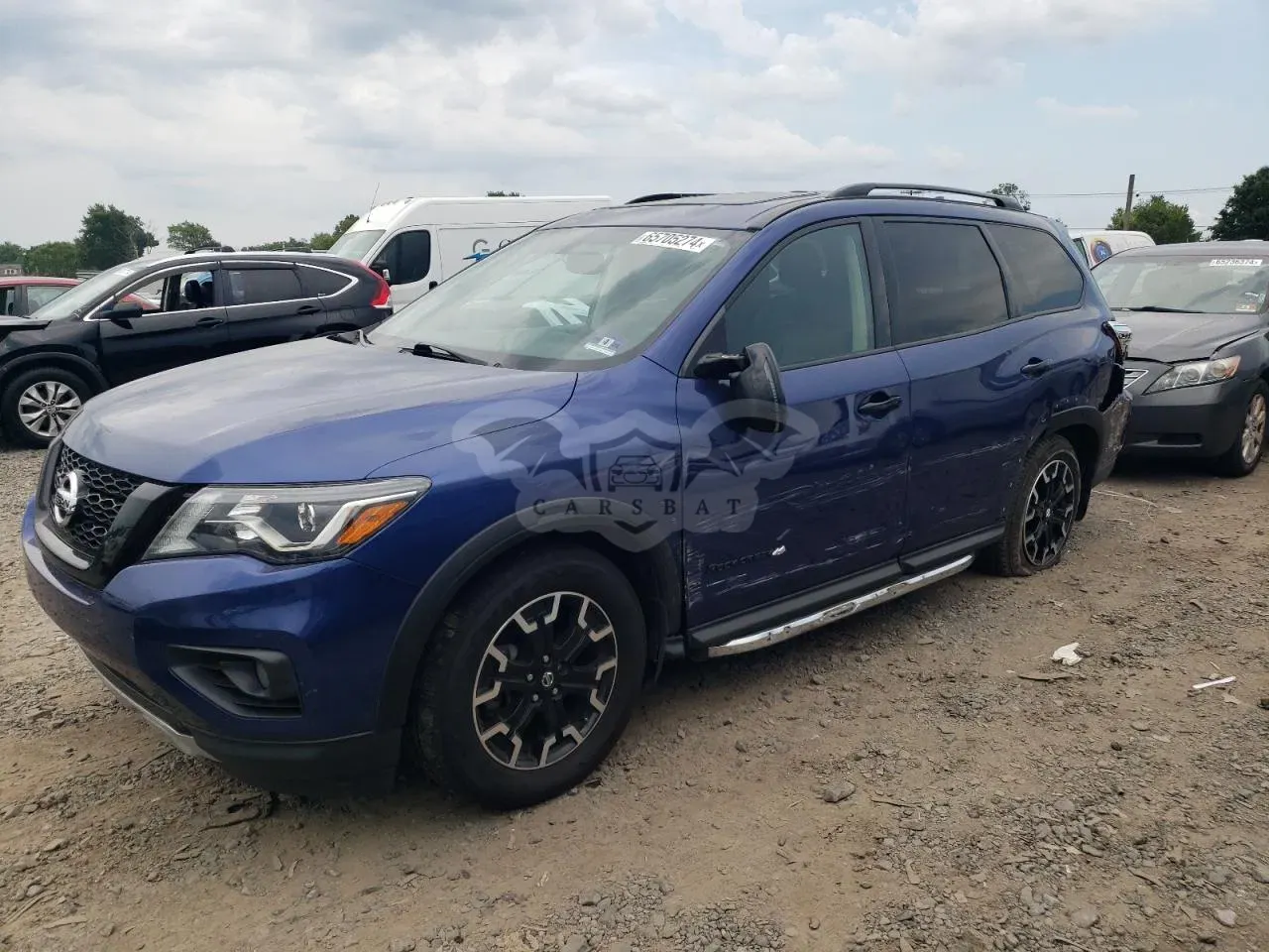 Nissan Pathfinder S 3.5L 6 2019