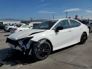 Toyota Camry XSE 2.5L 4 2025