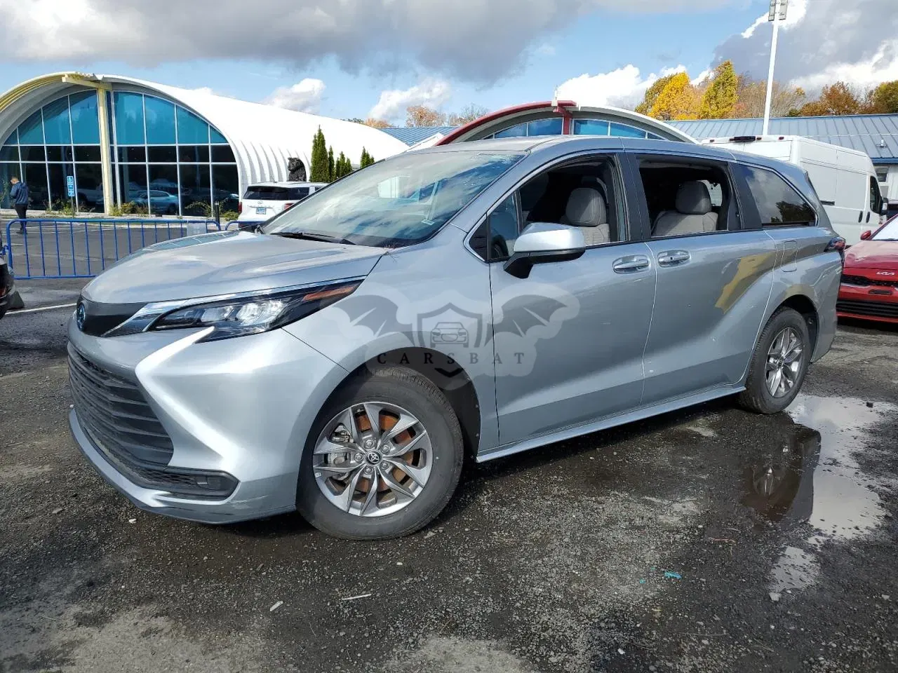Toyota Sienna 2.5L 4 2025
