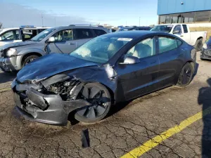 Tesla Model 3 2024