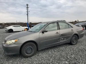 Toyota Camry LE 2.4L 4 2005
