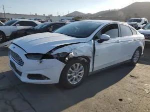 Ford Fusion S 2.5L 4 2016