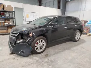 Toyota Venza LE 2.7L 4 2013