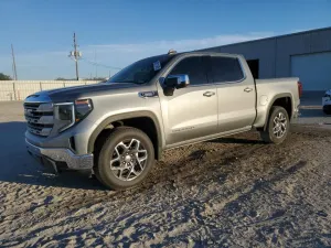 GMC Sierra C1500 SLE 2.7L 4 2025