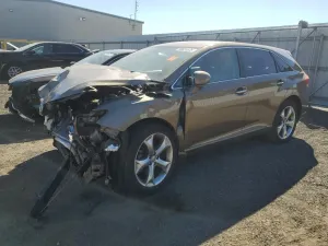 Toyota Venza LE 3.5L 6 2012