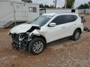 Nissan Rogue S 2.5L 4 2017