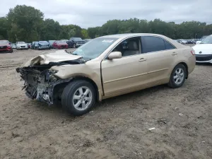 Toyota Camry BASE 2.5L 4 2010