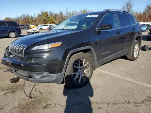Jeep Cherokee LATITUDE 2.4L 4 2016