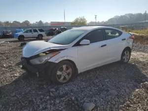 Hyundai Elantra GLS 1.8L 4 2013