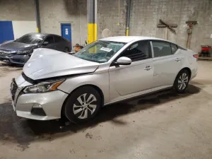 Nissan Altima S 2.5L 4 2020