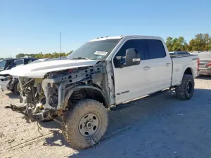 Ford F-250 SUPER DUTY 6.7L 8 2021