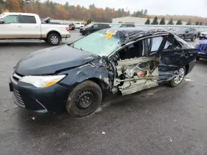 Toyota Camry LE 2.5L 4 2015