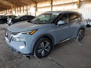 Nissan Rogue SL 2.5L 4 2021