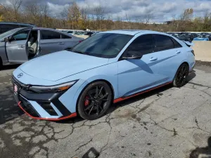 Hyundai Elantra 2.0L 4 2025