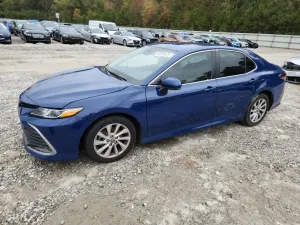 Toyota Camry LE 2.5L 4 2023
