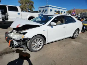 Toyota Camry HYBRID 2.5L 4 2013