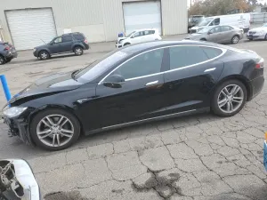 Tesla Model S 70D 2015