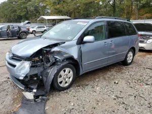 Toyota Sienna XLE 3.3L 6 2004