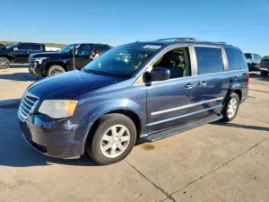 Chrysler Town & Country TOURING 3.8L 6 2009