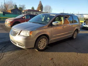 Chrysler Town & Country TOURING L 3.6L 6 2013