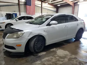 Suzuki Kizashi SE 2.4L 4 2012