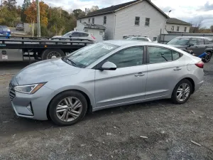 Hyundai Elantra SEL 2.0L 4 2020