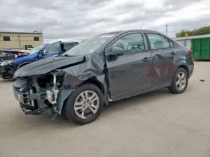 Chevrolet Aveo (Sonic) LS 1.8L 4 2017