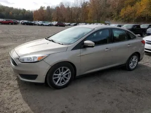Ford Focus SE 2.0L 4 2016