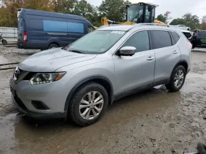 Nissan Rogue S 2.5L 4 2015