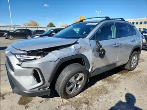 Toyota Rav4 XLE 2.5L 4 2024