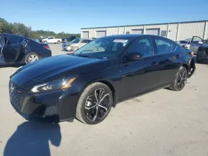 Nissan Altima SR 2.5L 4 2023
