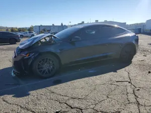 Tesla Model 3 2025
