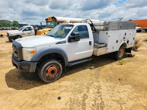 Ford F-450 6.8L 10 2016