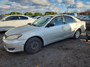 Toyota Camry LE 2.4L 4 2006