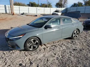 Hyundai Elantra LIMITED 1.6L 4 2022