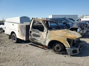 Ford F-350 6.2L 8 2015