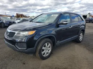 Kia Sorento LX 2.4L 4 2013