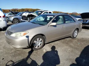 Toyota Camry LE 2.4L 4 2004