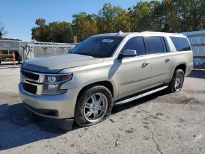 Chevrolet Suburban C1500 LT 5.3L 8 2015