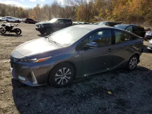 Toyota Prius LE 1.8L 4 2020