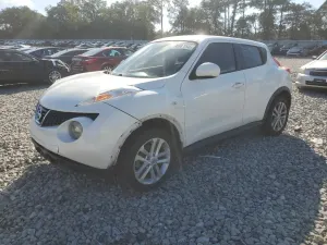 Nissan Juke S 1.6L 4 2013