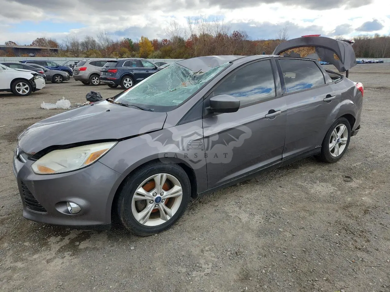 Ford Focus SE 2.0L 4 2012
