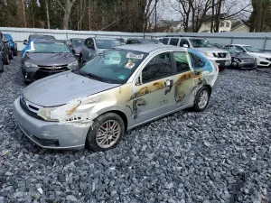 Ford Focus SE 2.0L 4 2010
